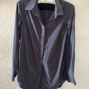 Lululemon Athletica Gray Long Sleeve Button Down Shirt
